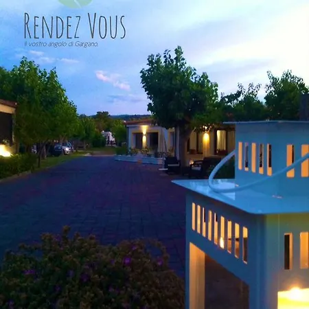 Rendez Vous アパートホテル 3*